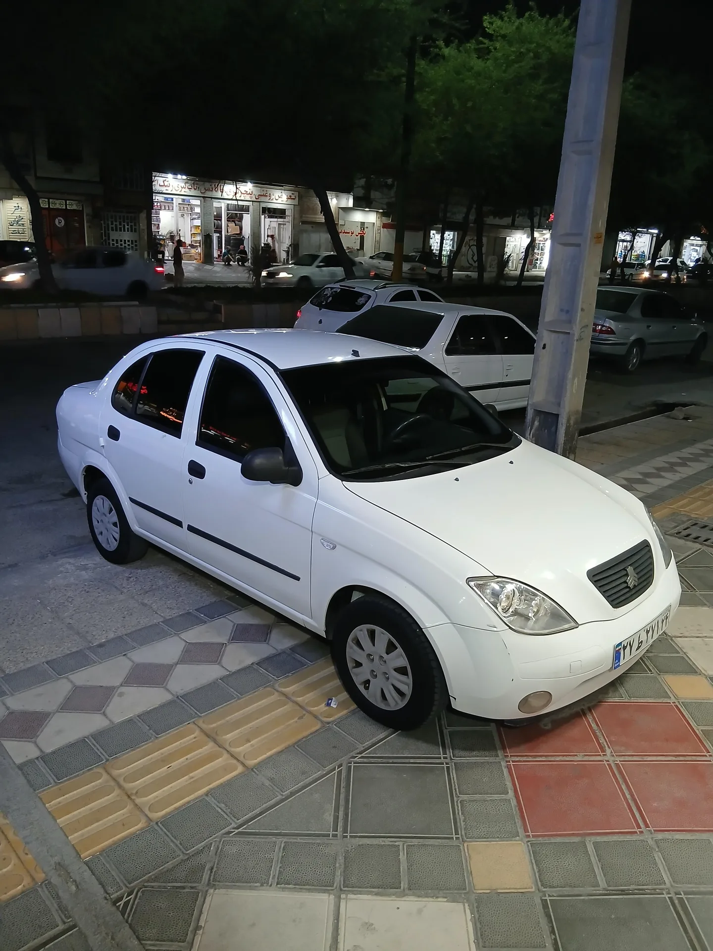 تیبا صندوق دار