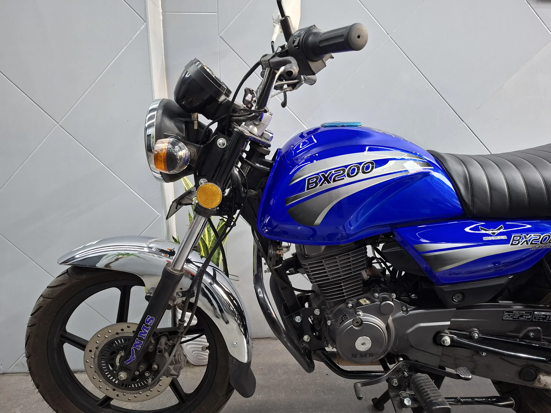 نیرو موتور شیراز  بوکسر BX 200 4