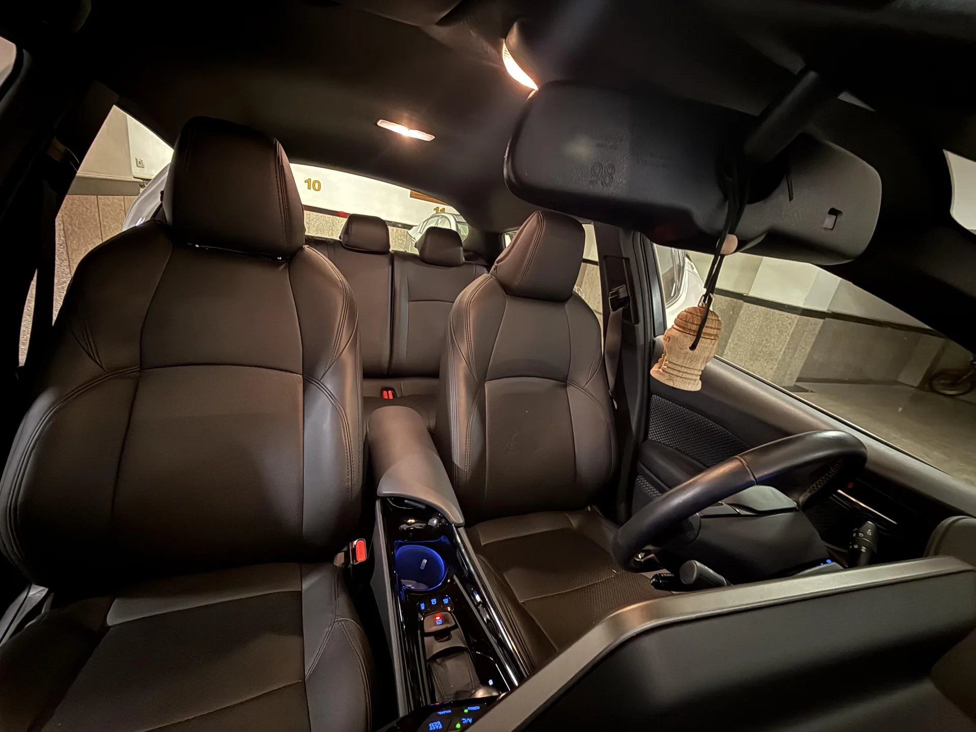 تویوتا  C-HR هیبرید 3