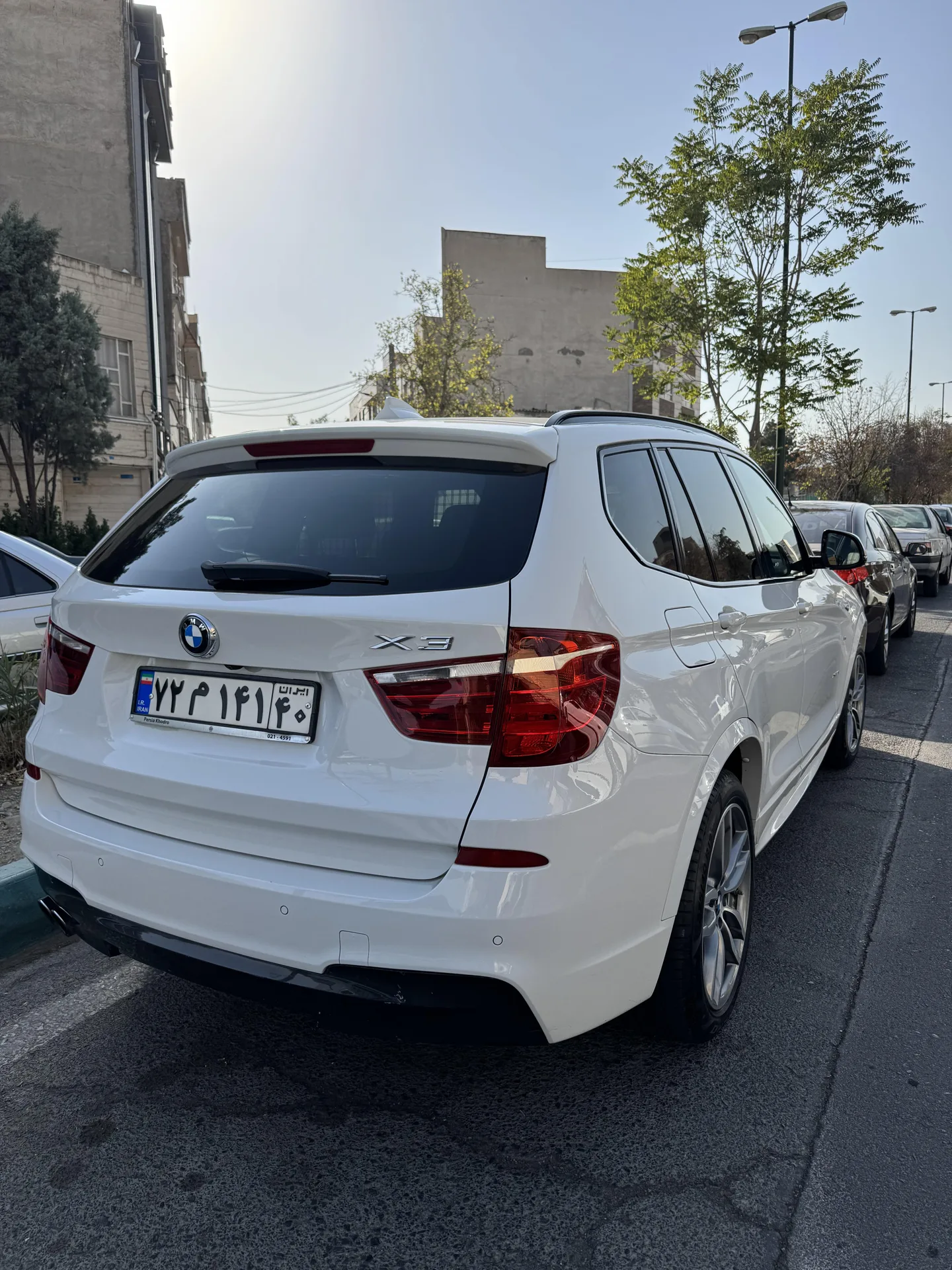 ب ام و  X3 2