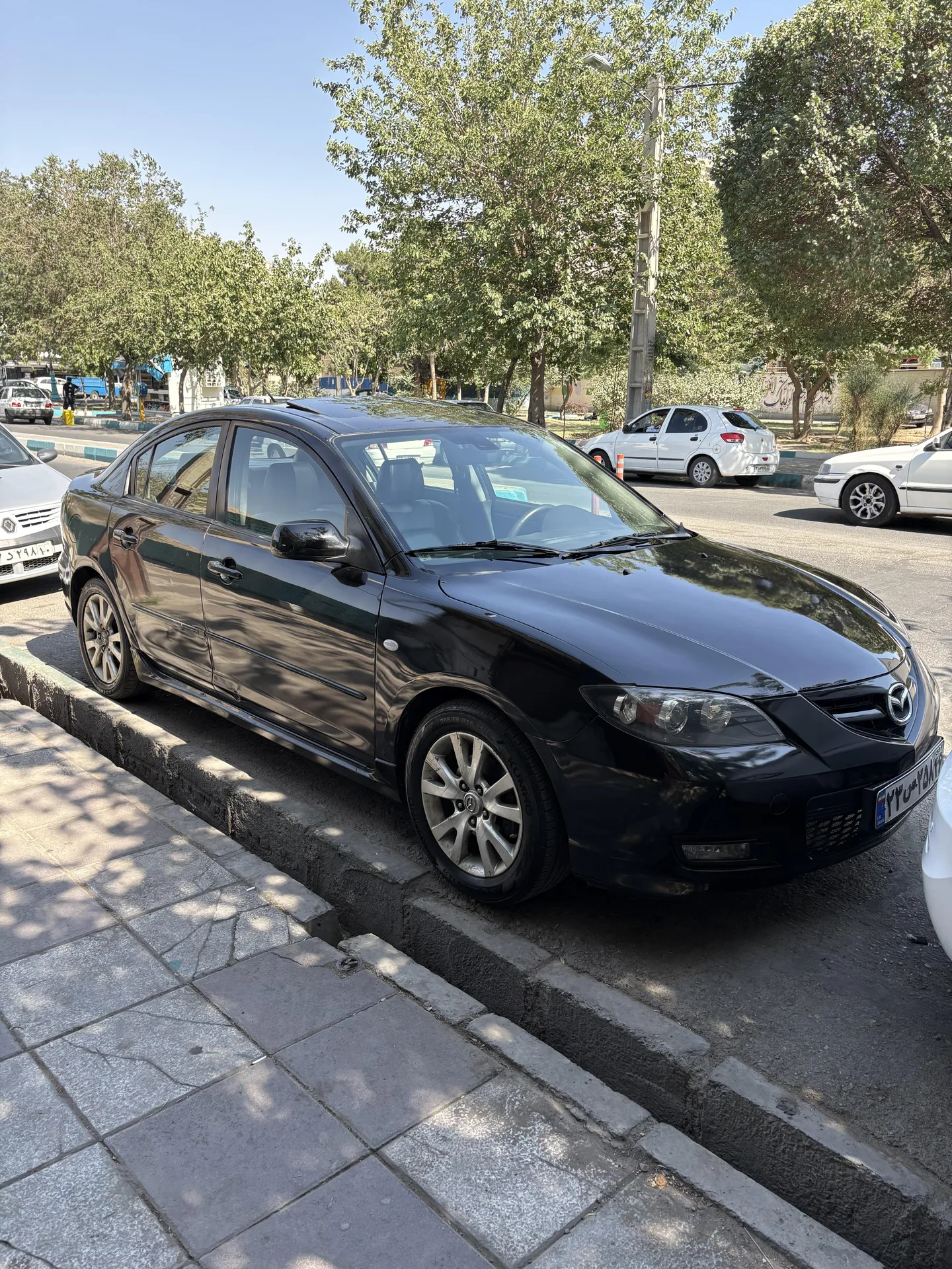 مزدا 3 قدیم