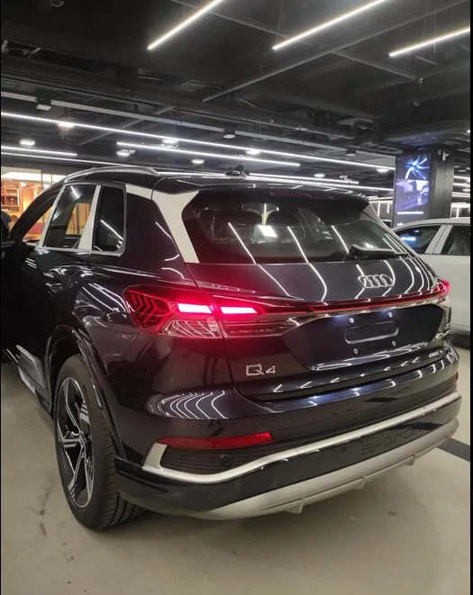 آئودی  Q4 e-tron 4