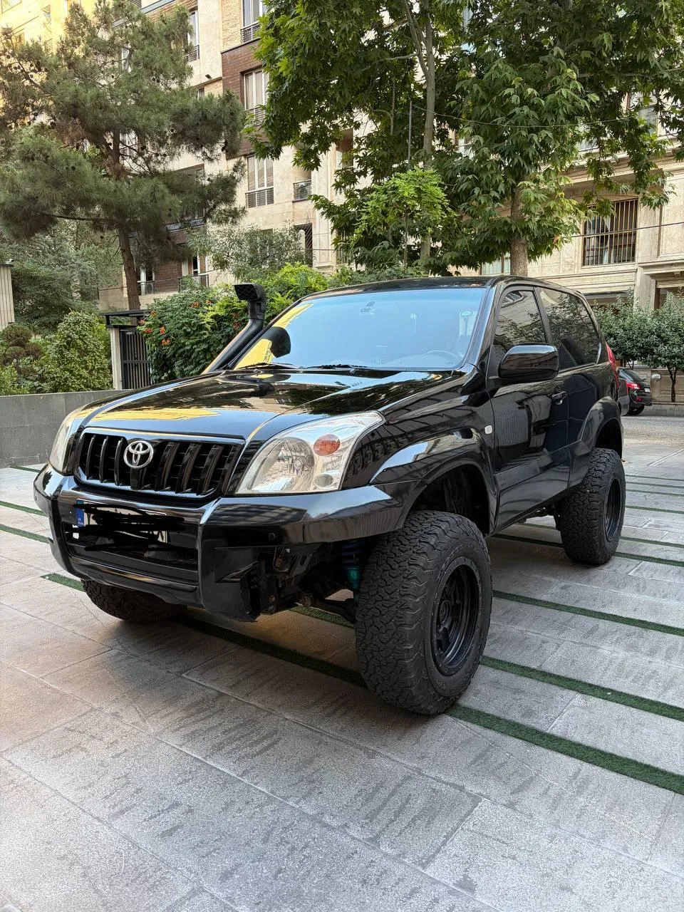 تویوتا پرادو دو در
