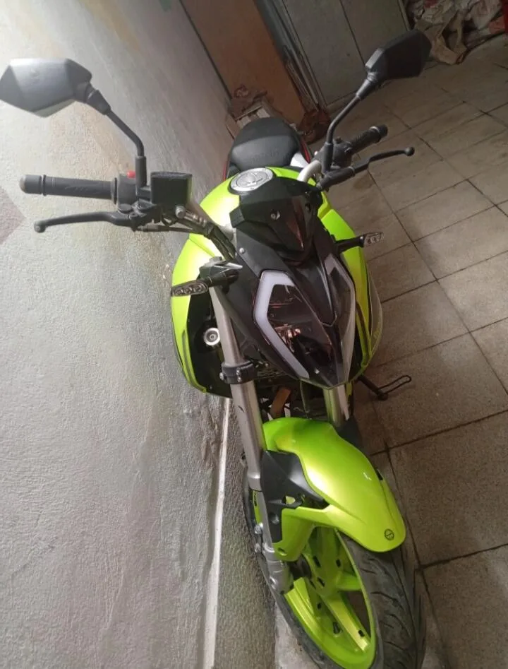 بنلی  TNT 180S 3