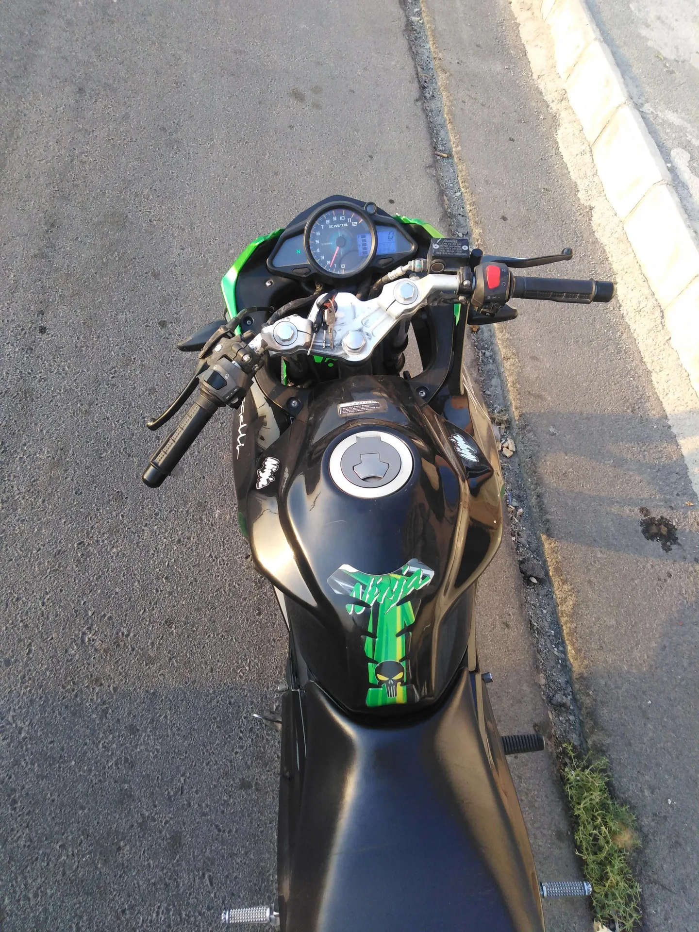 مگلی  200R 3