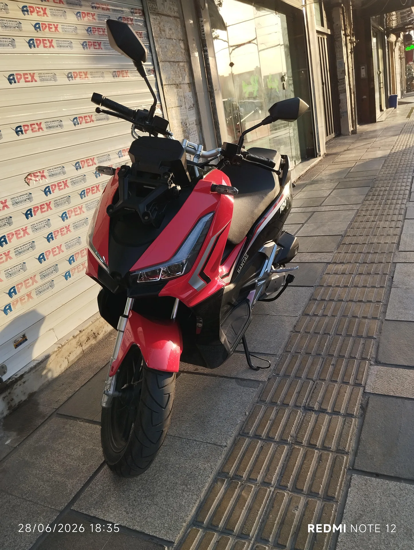 جهان همتا  همتاز ADV160
