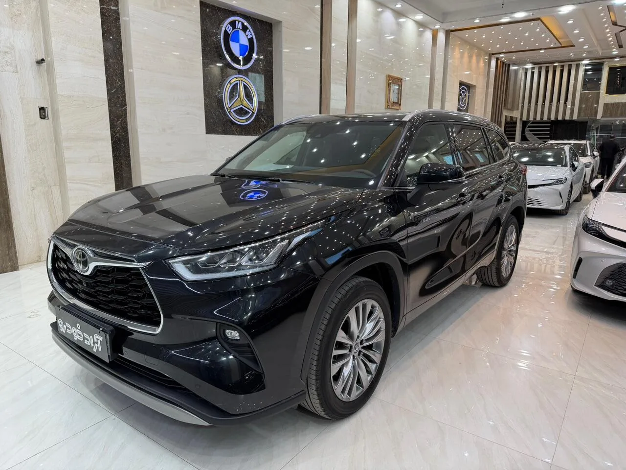 تویوتا  هایلندر هیبرید 5