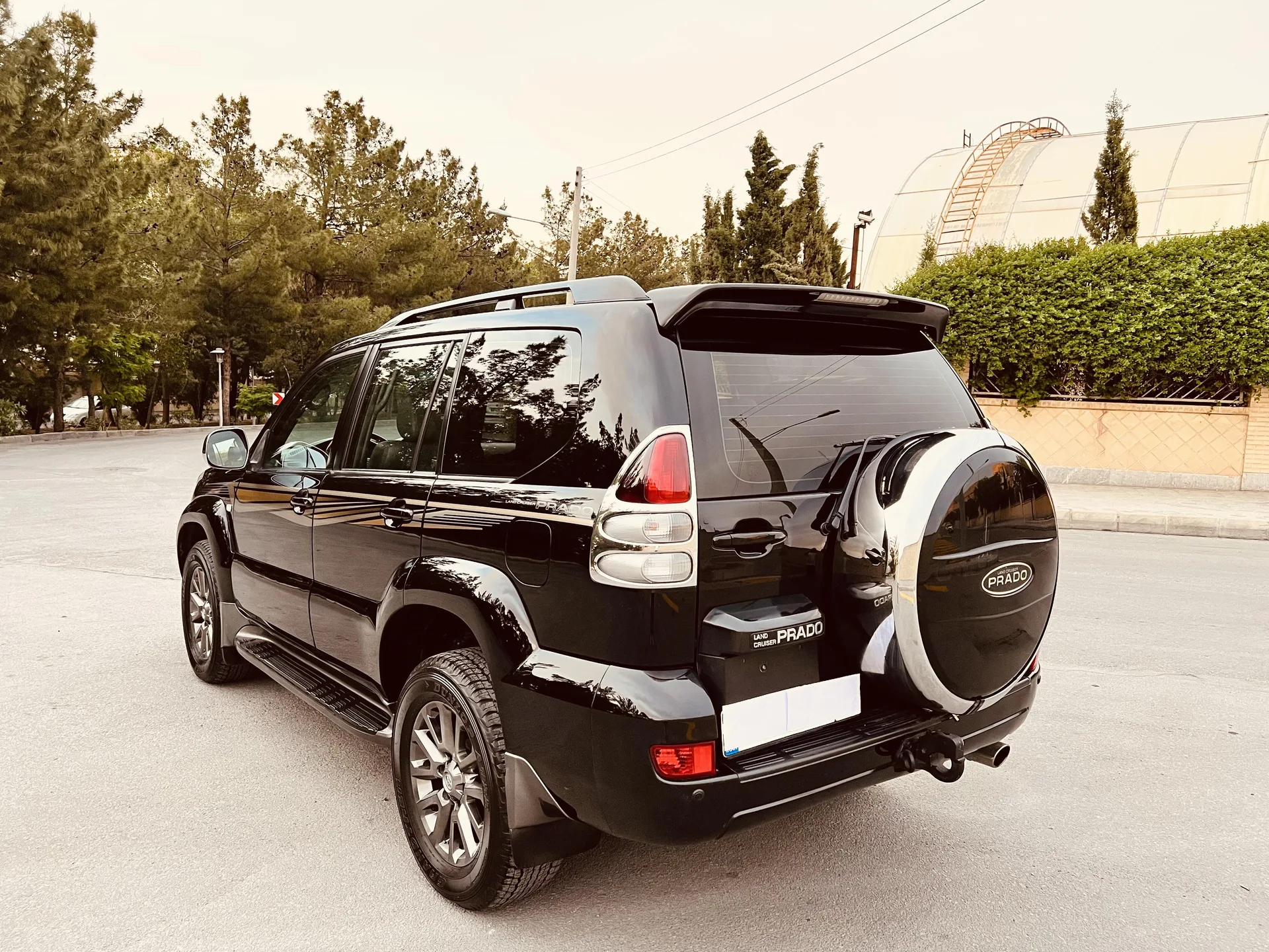 تویوتا  پرادو  چهار در 7