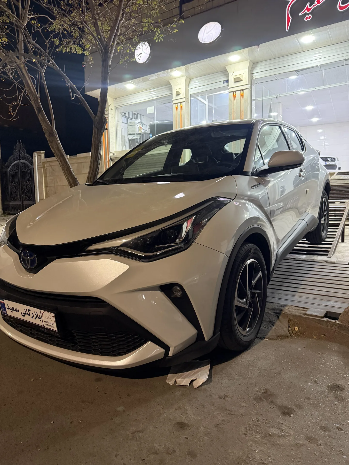 تویوتا  C-HR هیبرید 2