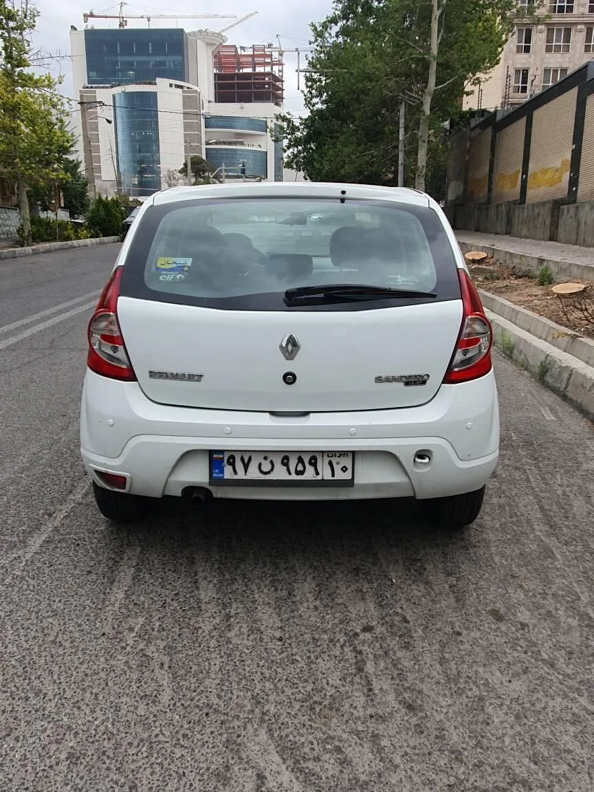 رنو  ساندرو 2
