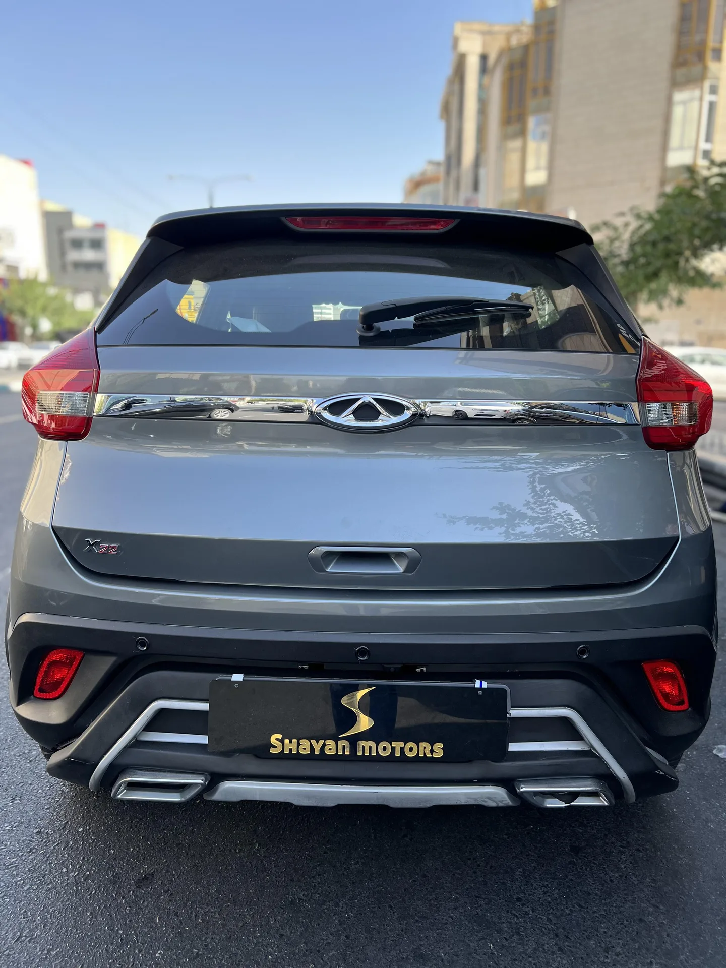 ام وی ام  X22 3