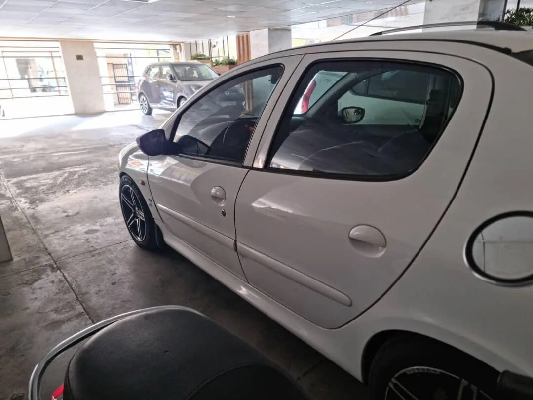 پژو  206 SD 2