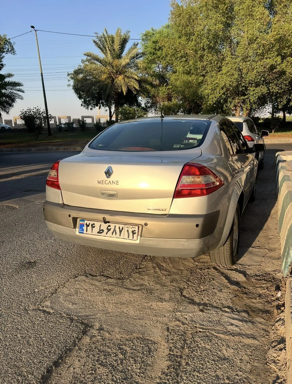 رنو  مگان (مونتاژ) 4