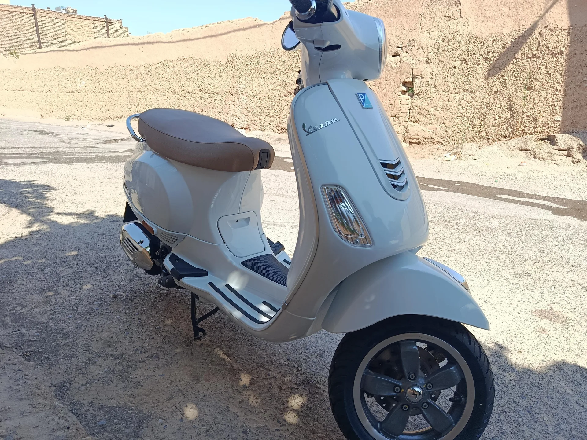 وسپا  وی 150 2