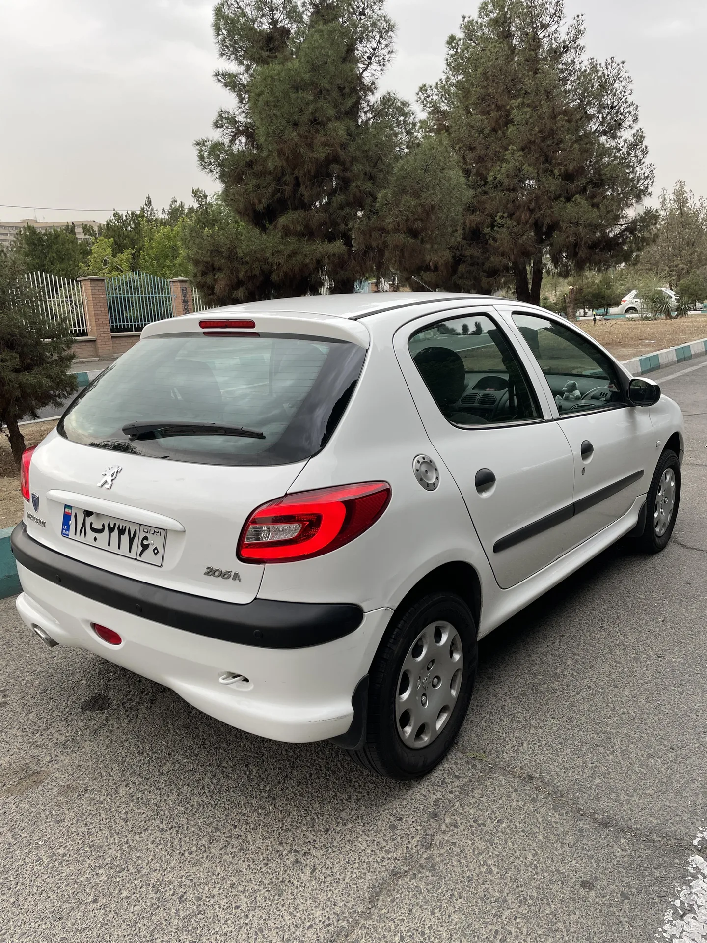 پژو  206 3