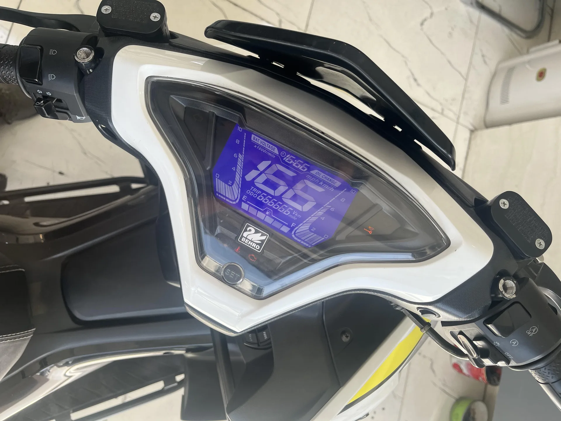 کثیر  بهرو CG150 3