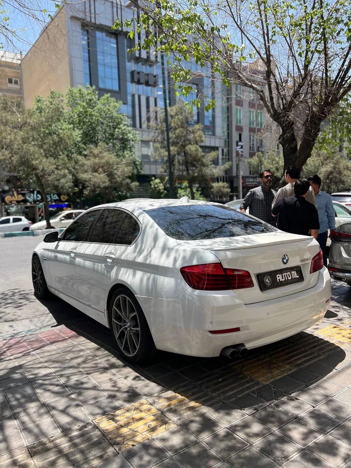 ب ام و  سری 5 سدان 3