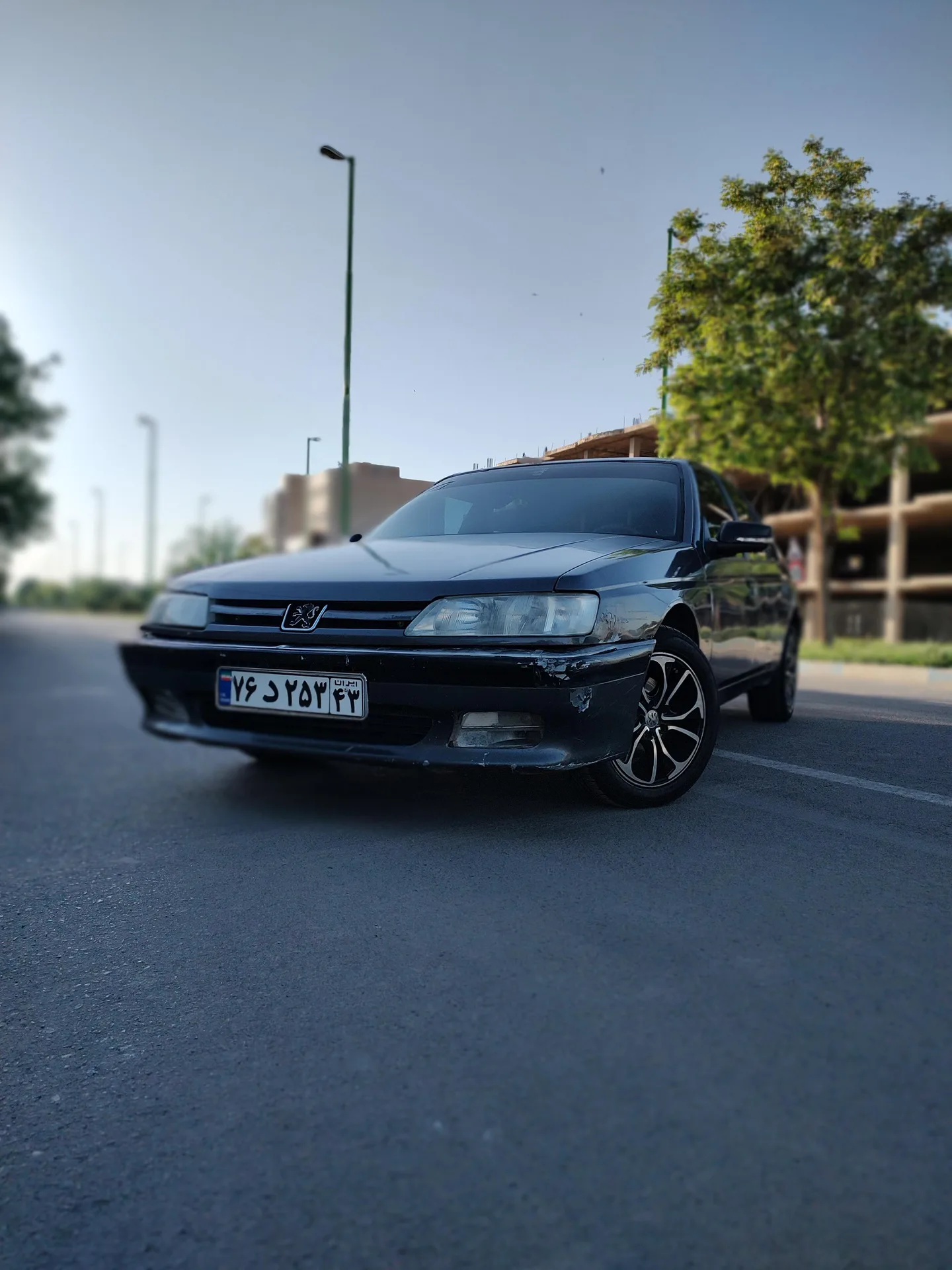 پژو  605 2