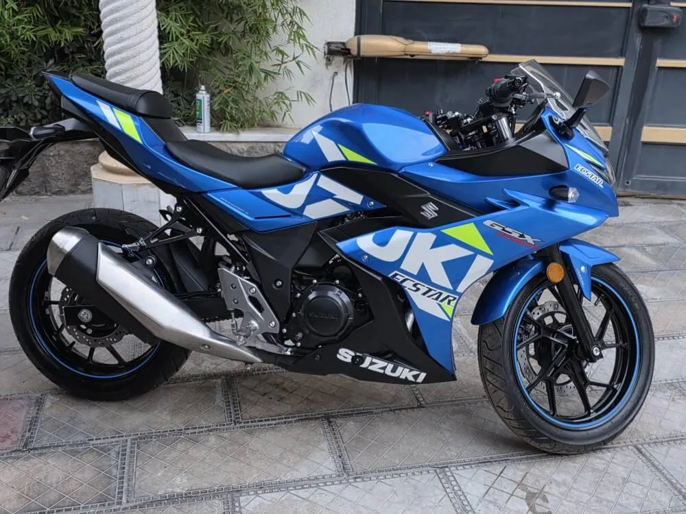 سوزوکی GSX 250 R