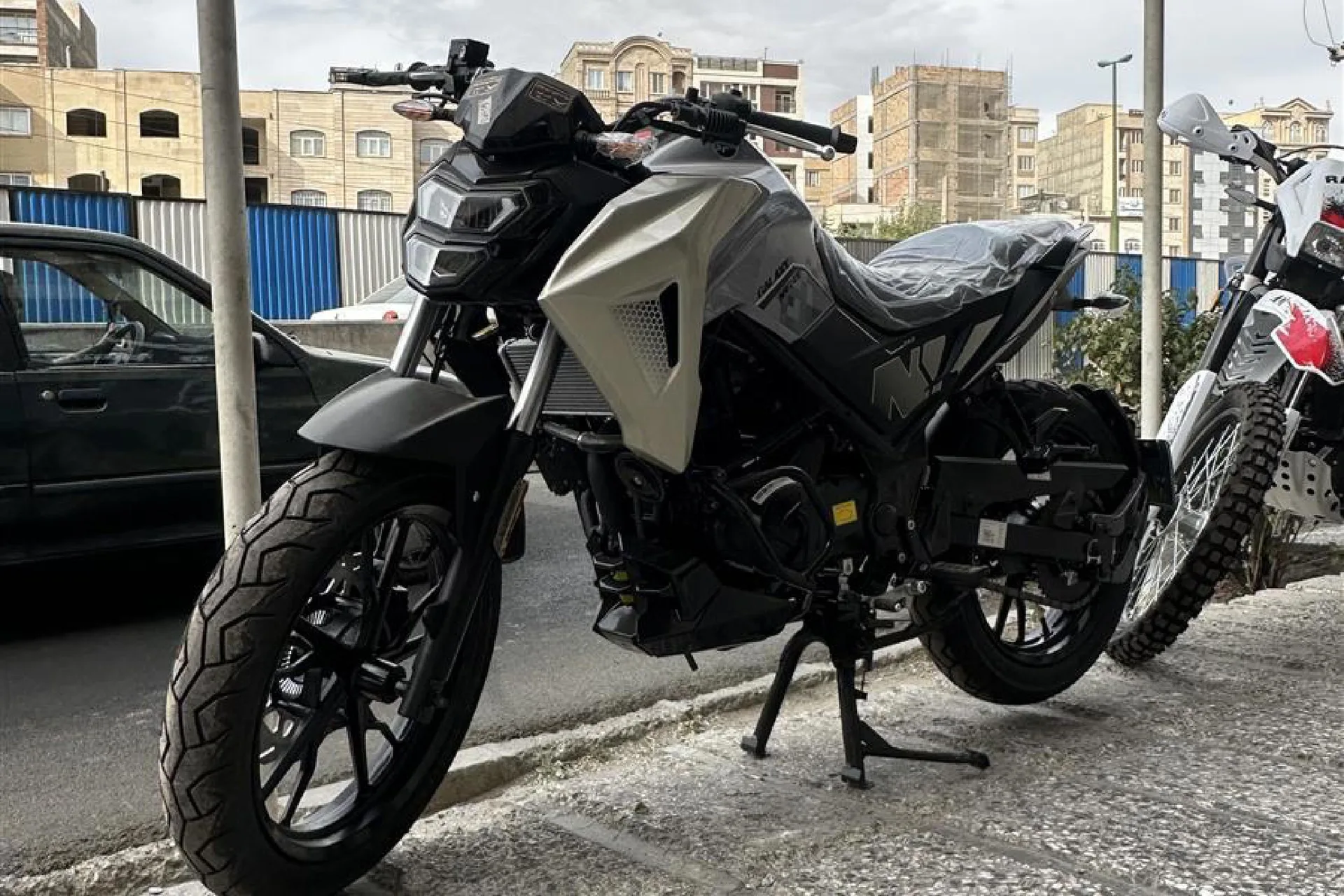 اس وای ام  گلکسی NA250 3