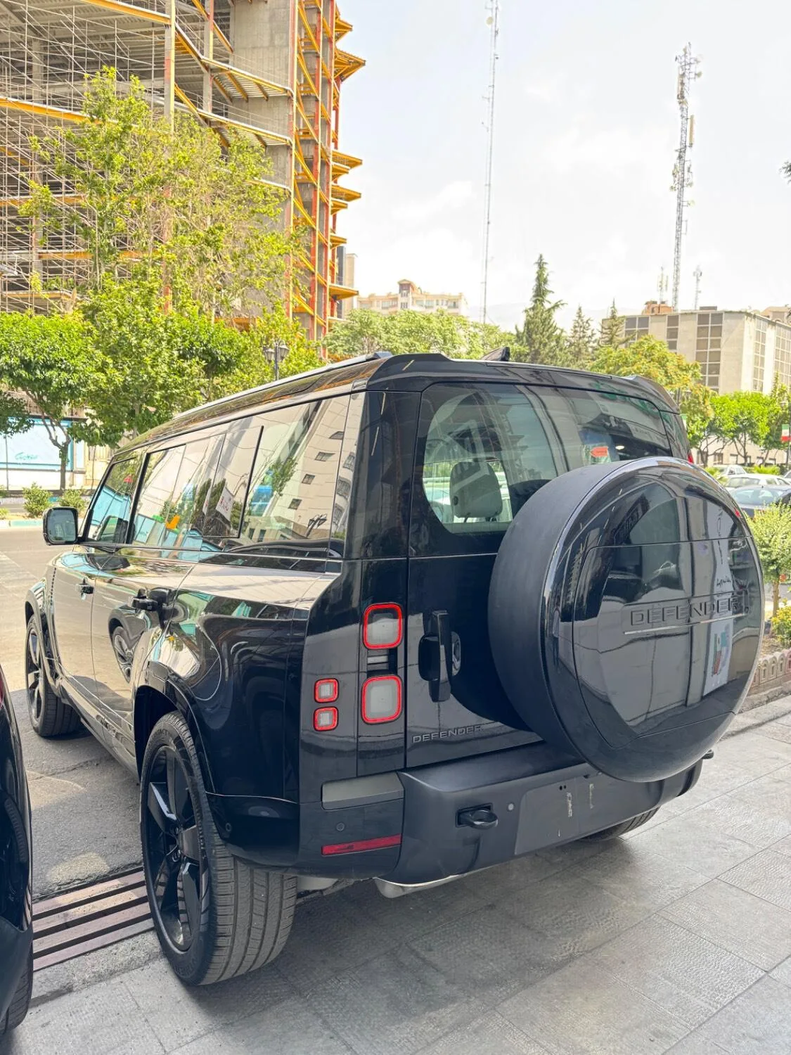 لندرور  دیفندر 5