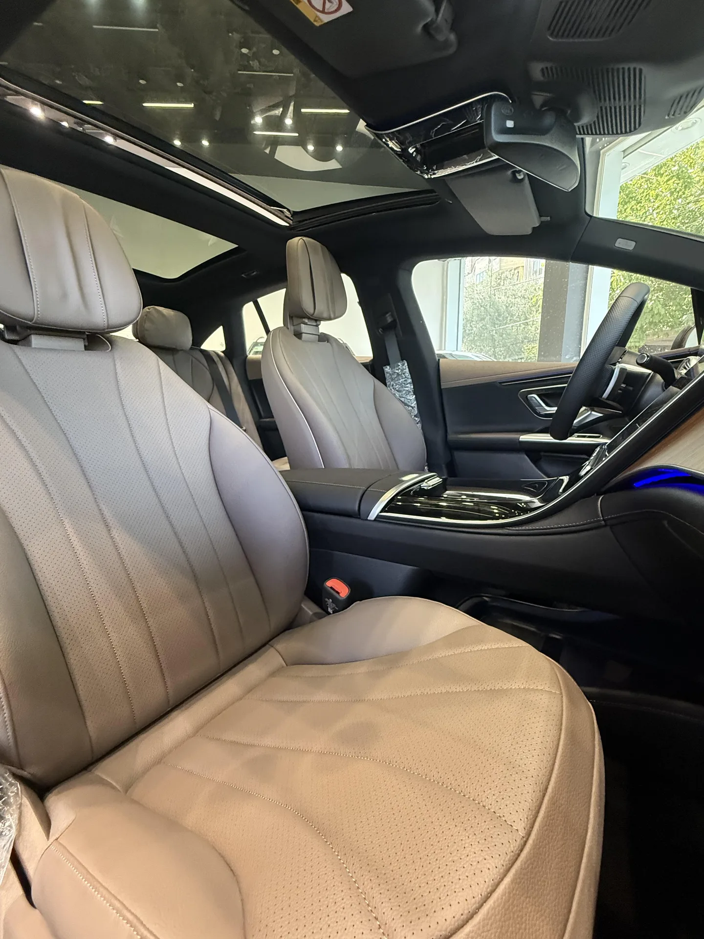 بنز  EQE Sedan 6