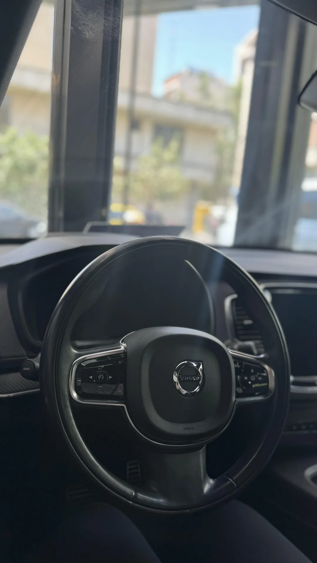 ولوو  XC90 3