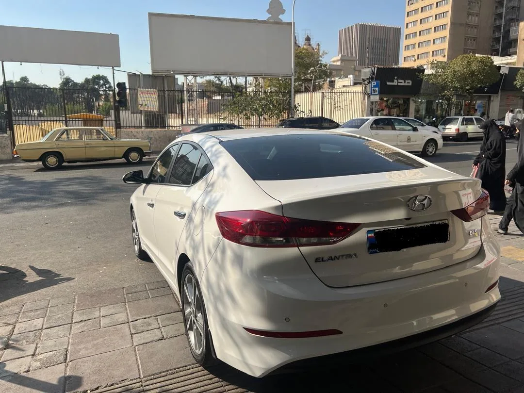 هیوندای  النترا 4