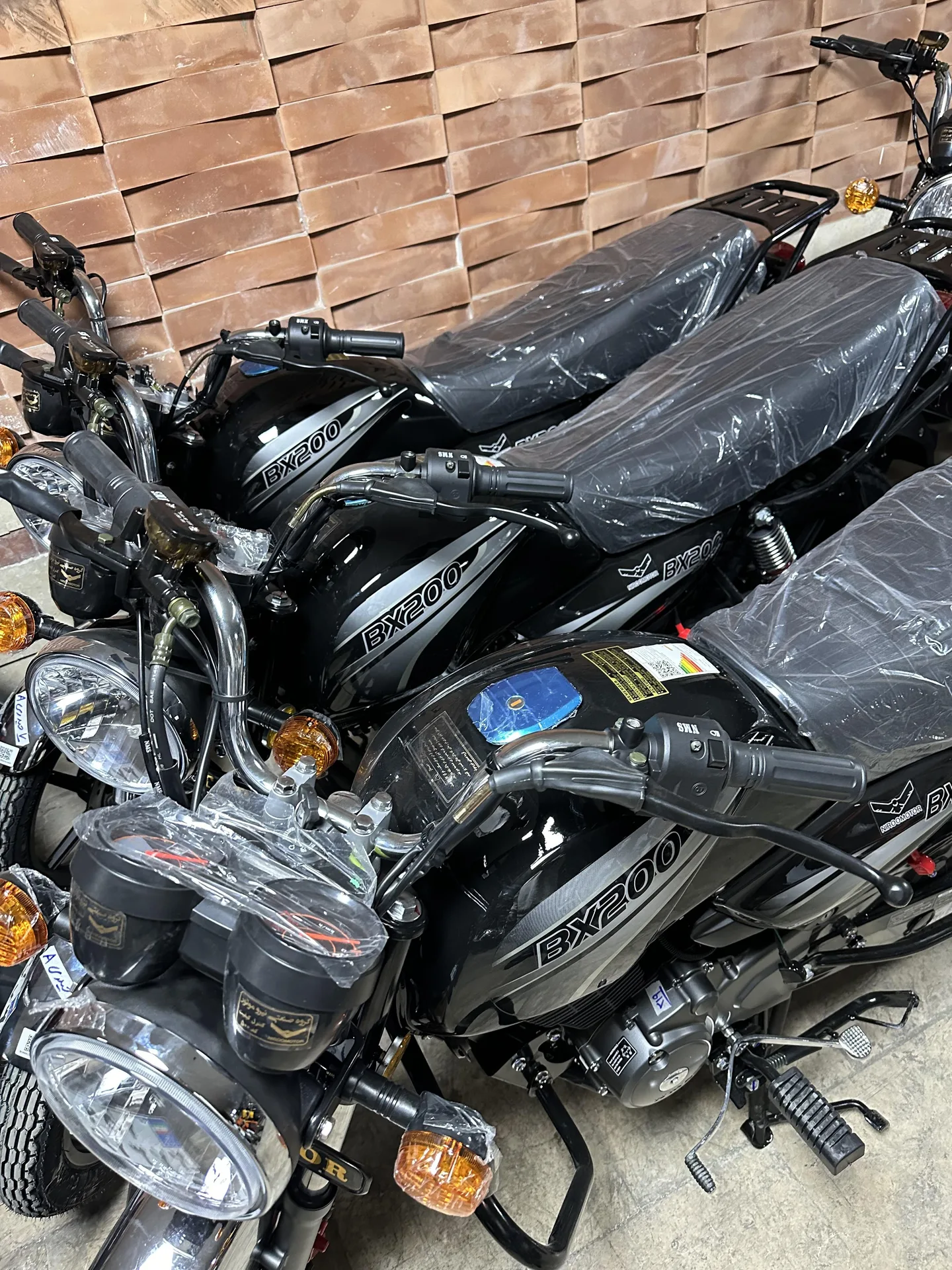 نیرو موتور شیراز  بوکسر BX 200 5
