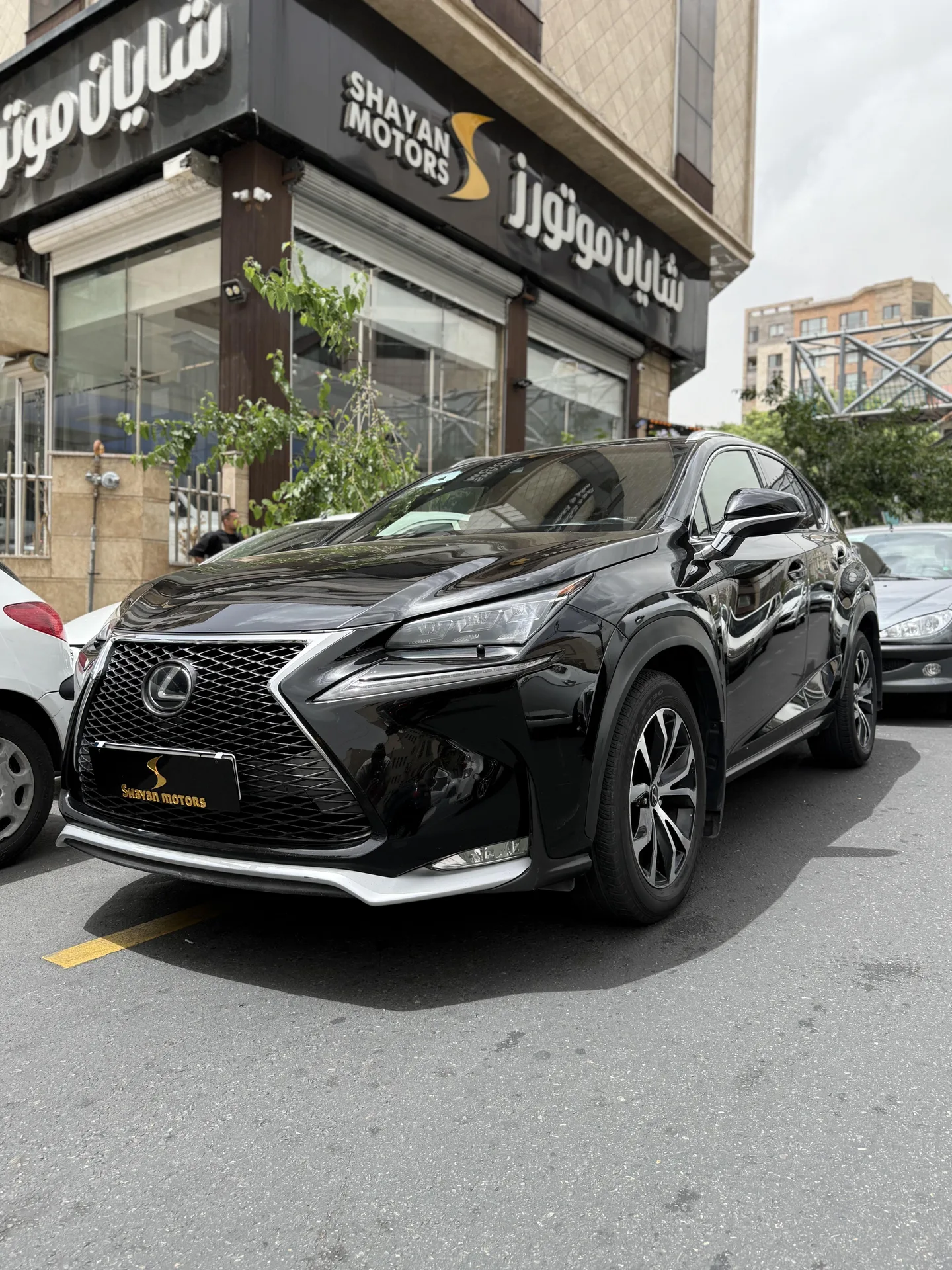 لکسوس NX