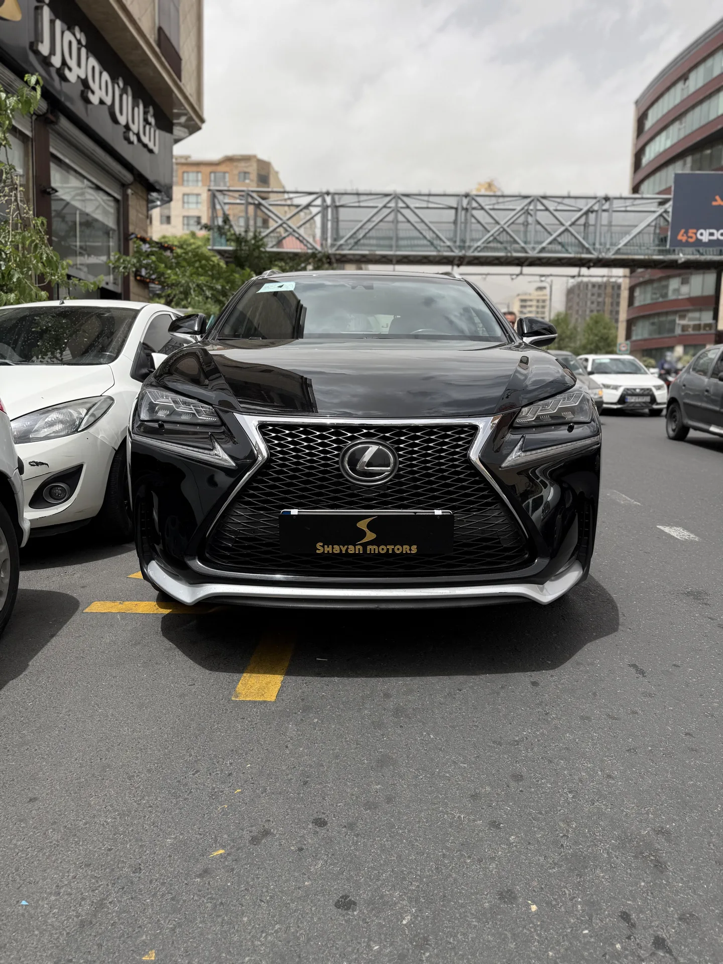 لکسوس  NX 2