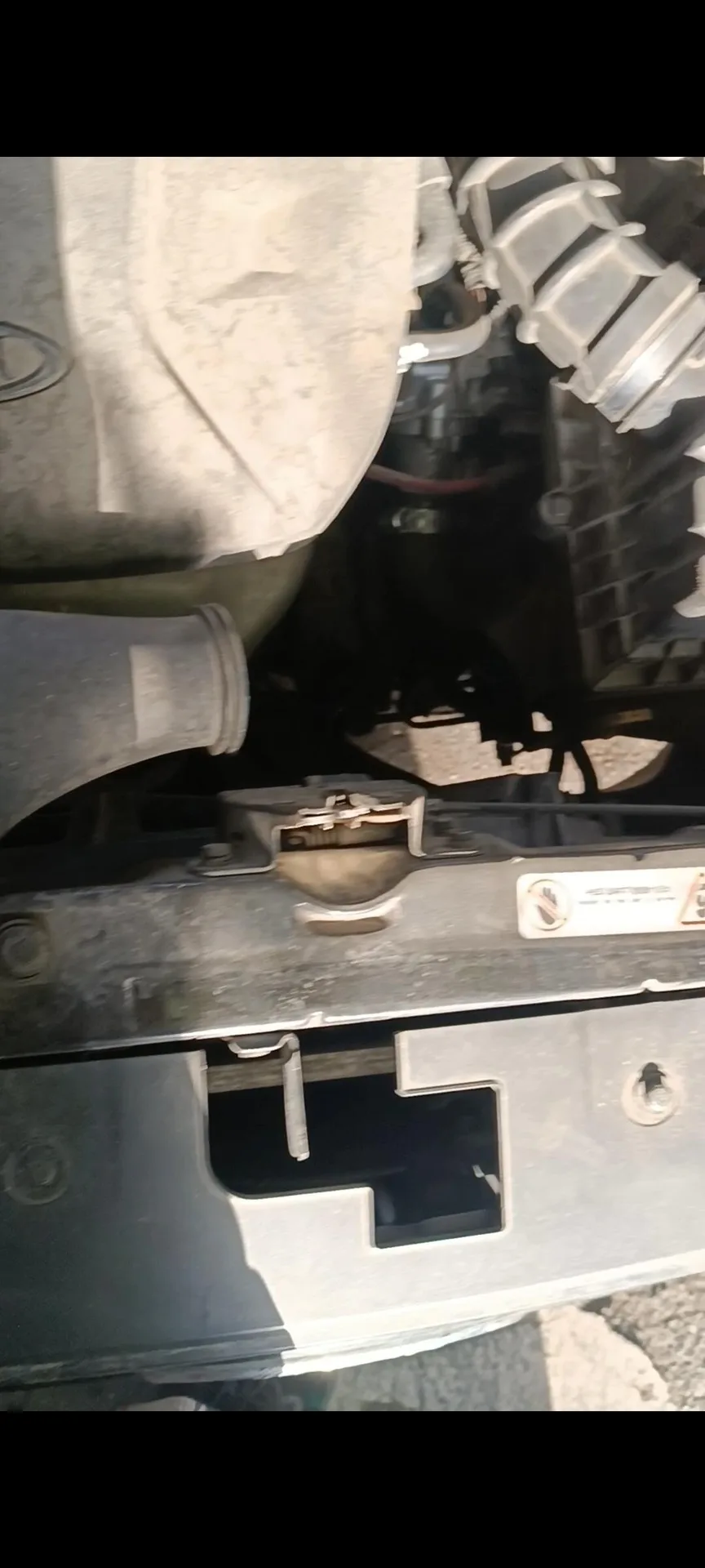 ام وی ام  X22 4
