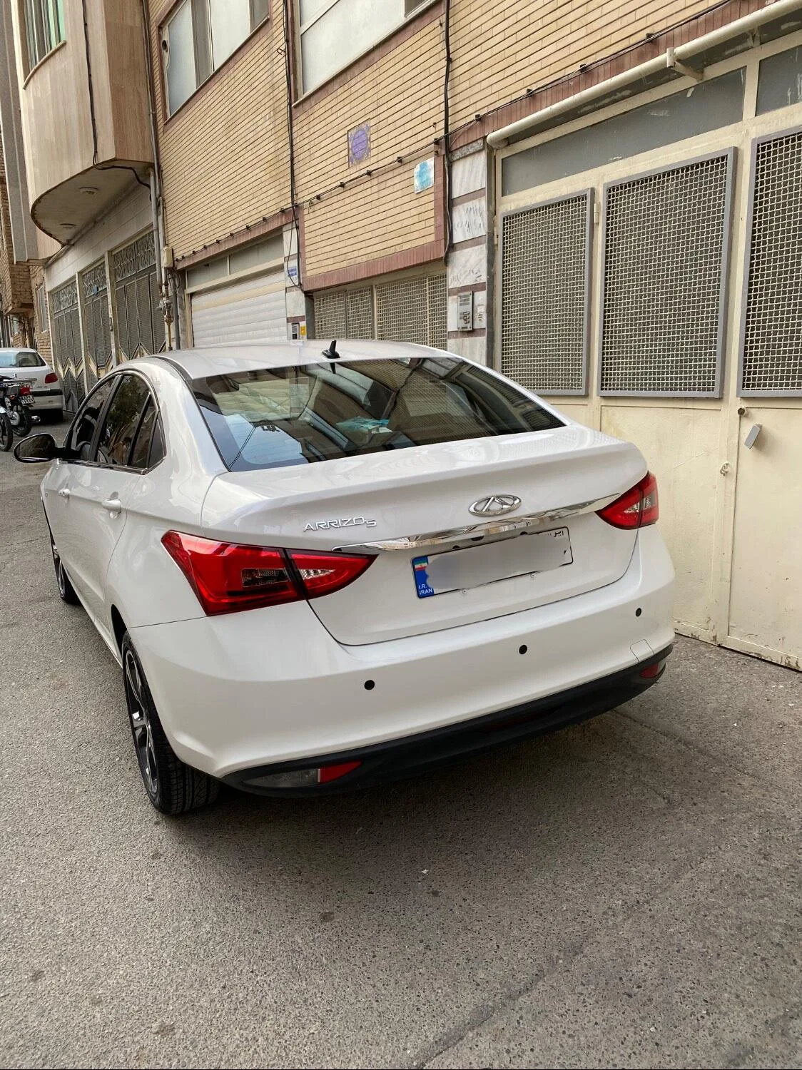 چری  آریزو 5T 4