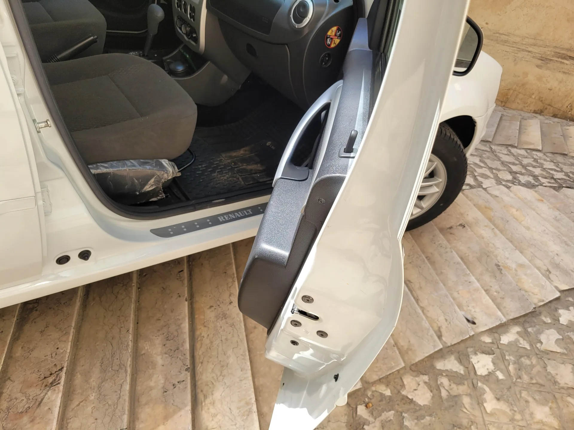 رنو  تندر 90 3