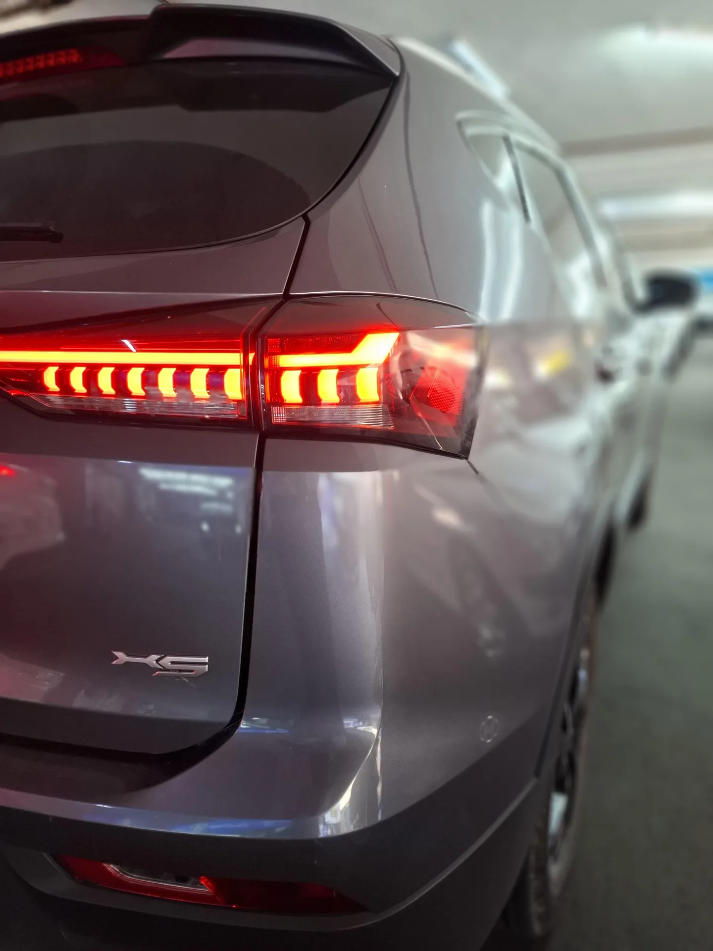 کی ام سی  X5 6