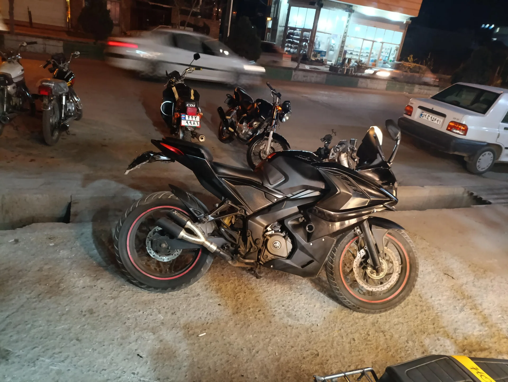 باجاج پالس 200RS