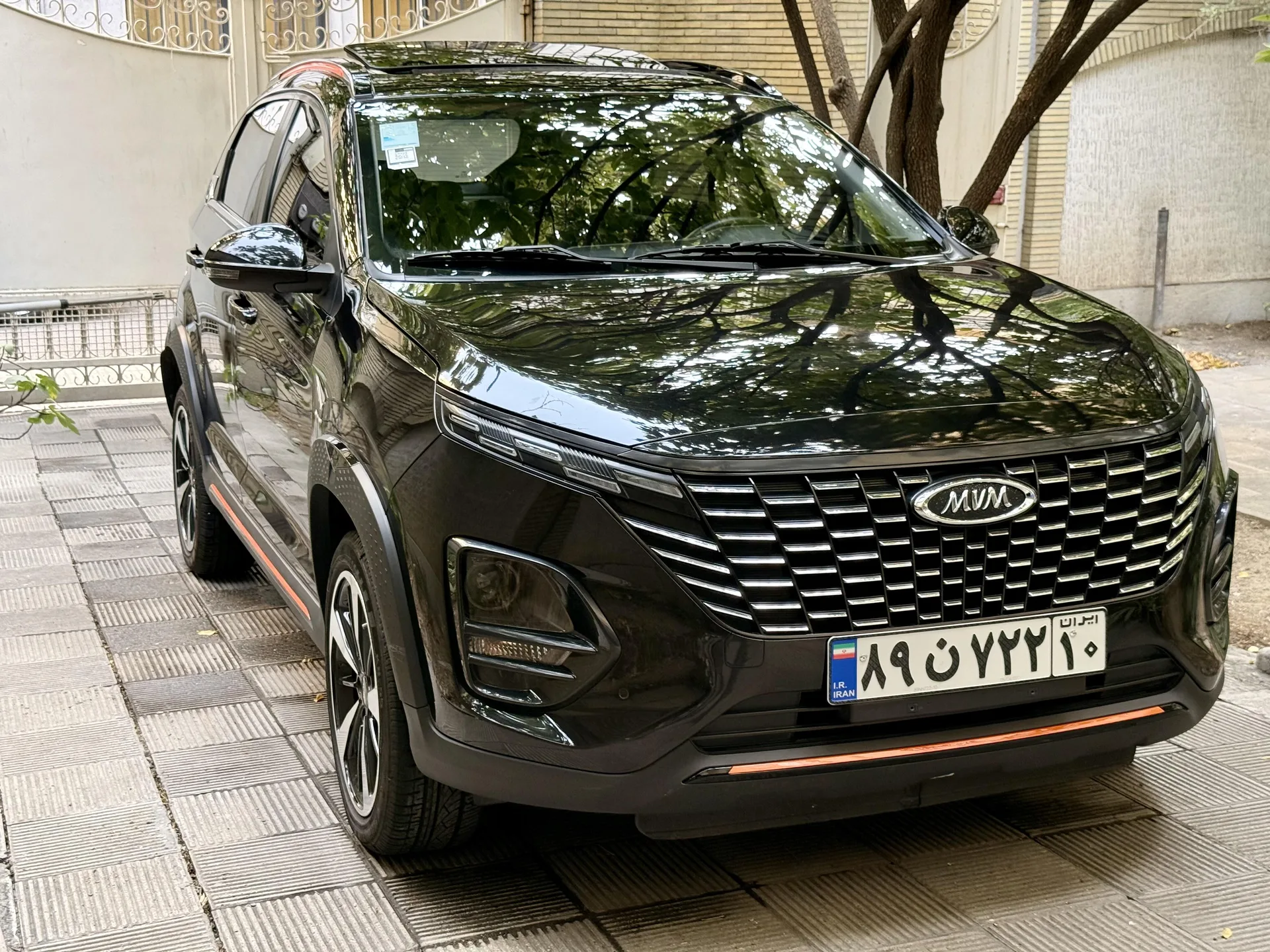 ام وی ام X33 کراس