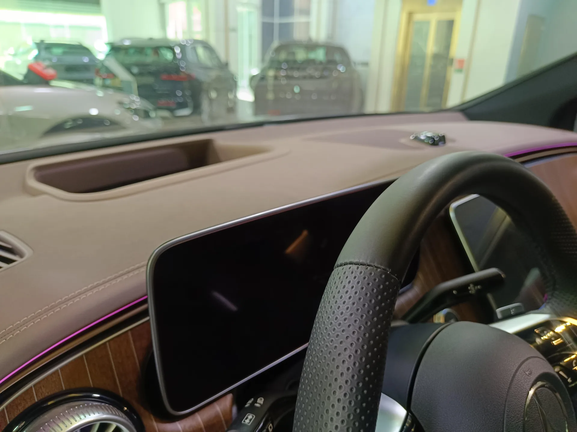 بنز  EQE SUV 5