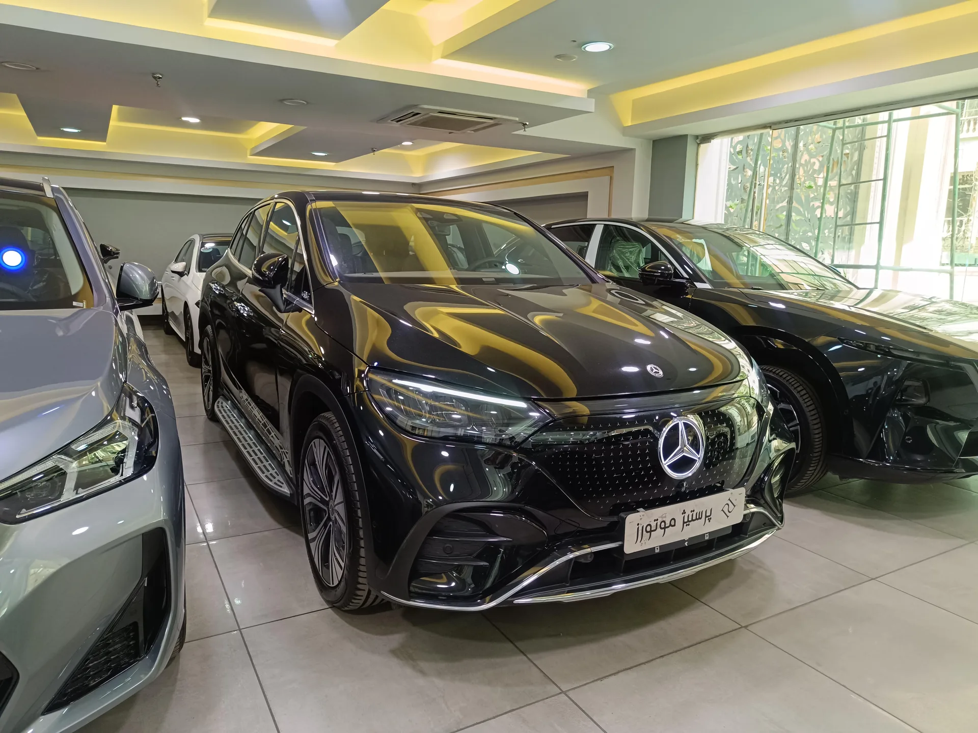 بنز  EQE SUV 9