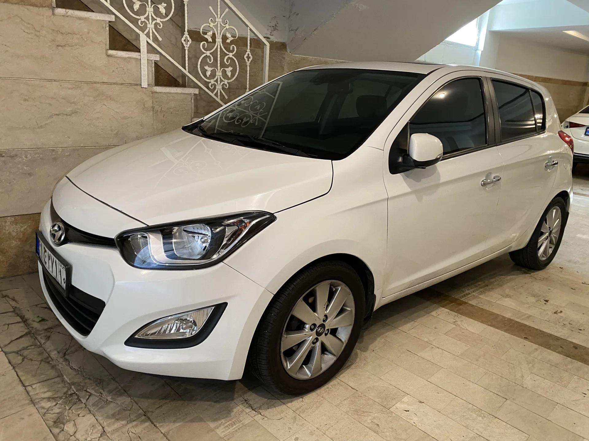 هیوندای i20
