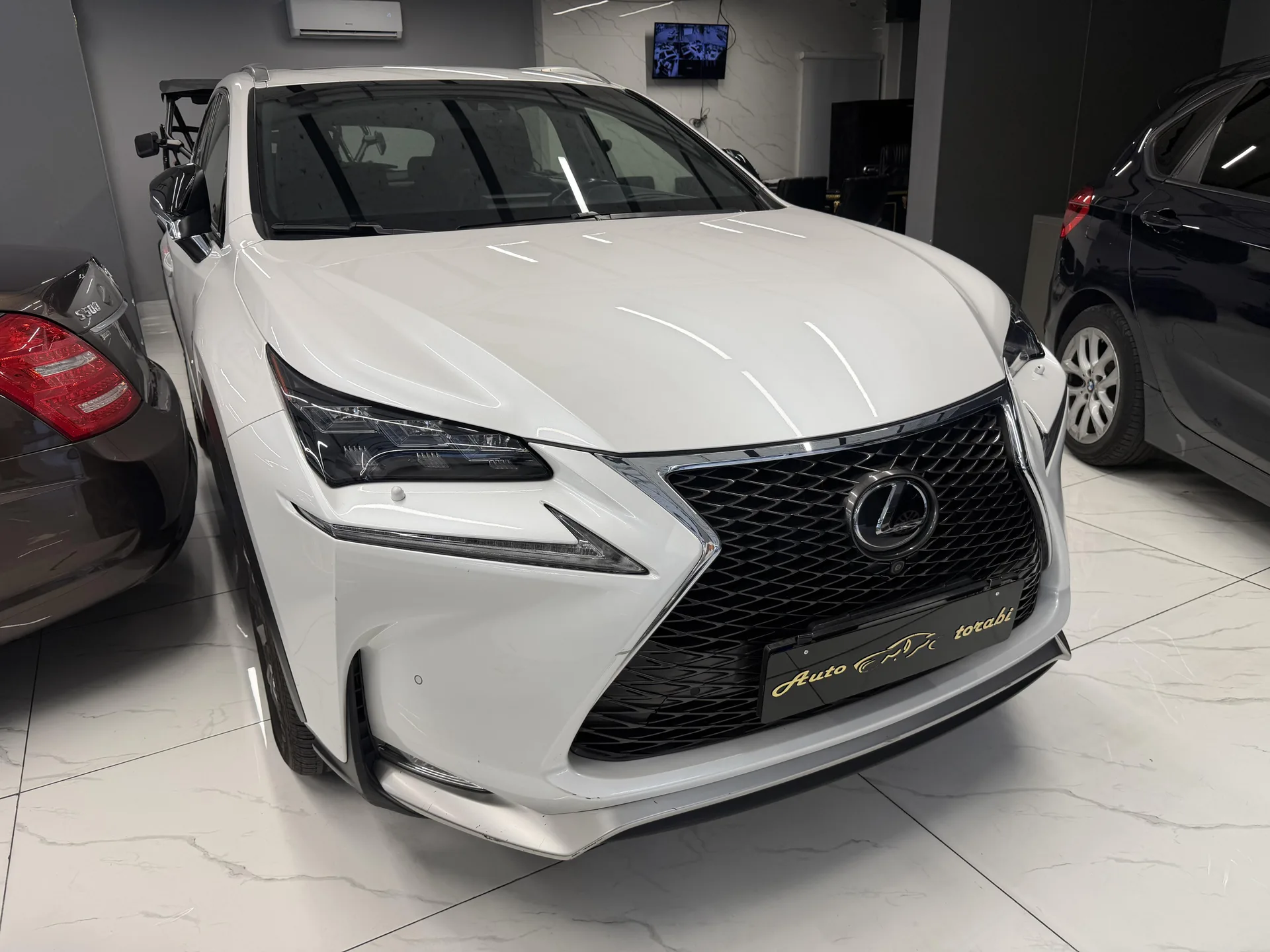 لکسوس  NX 3