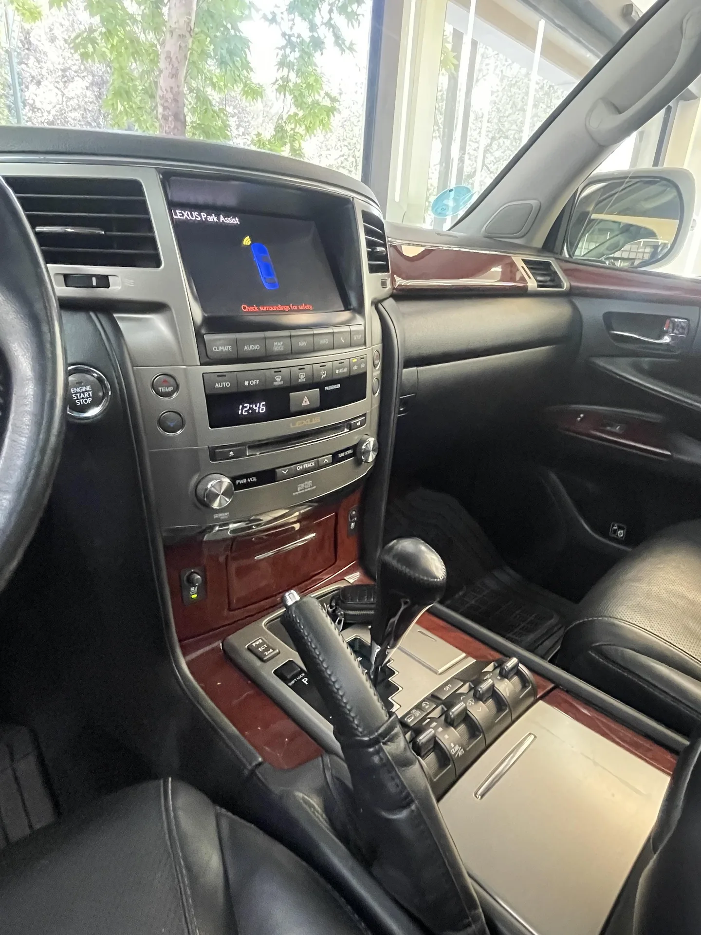 لکسوس  LX 10