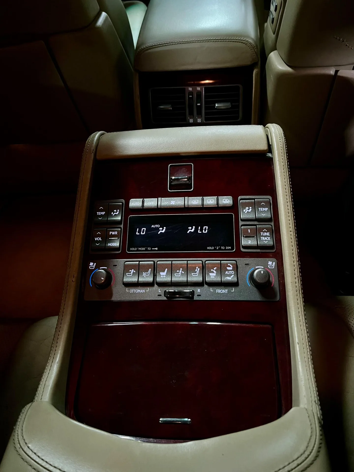 لکسوس  LS 10