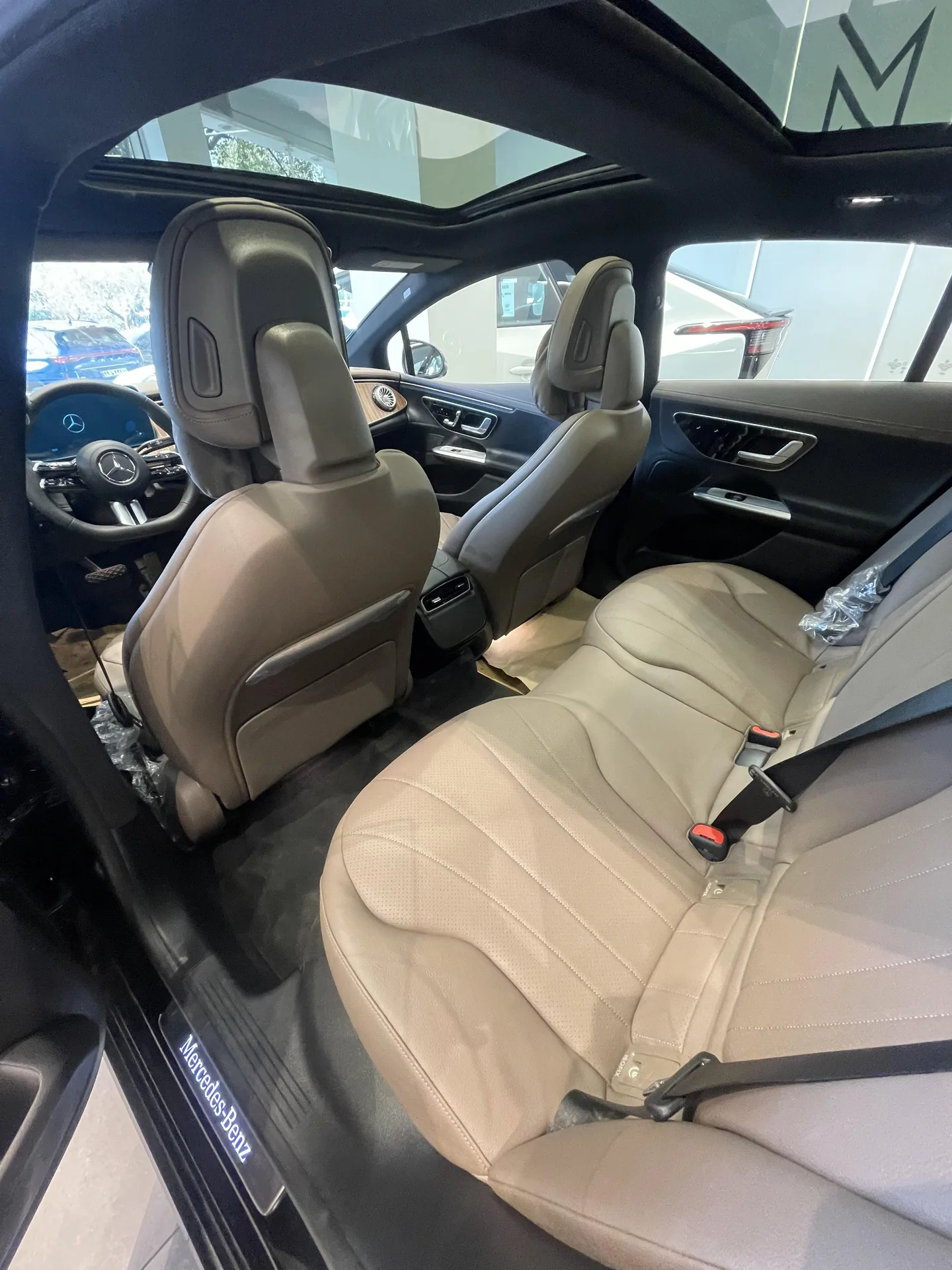 بنز  EQE Sedan 2