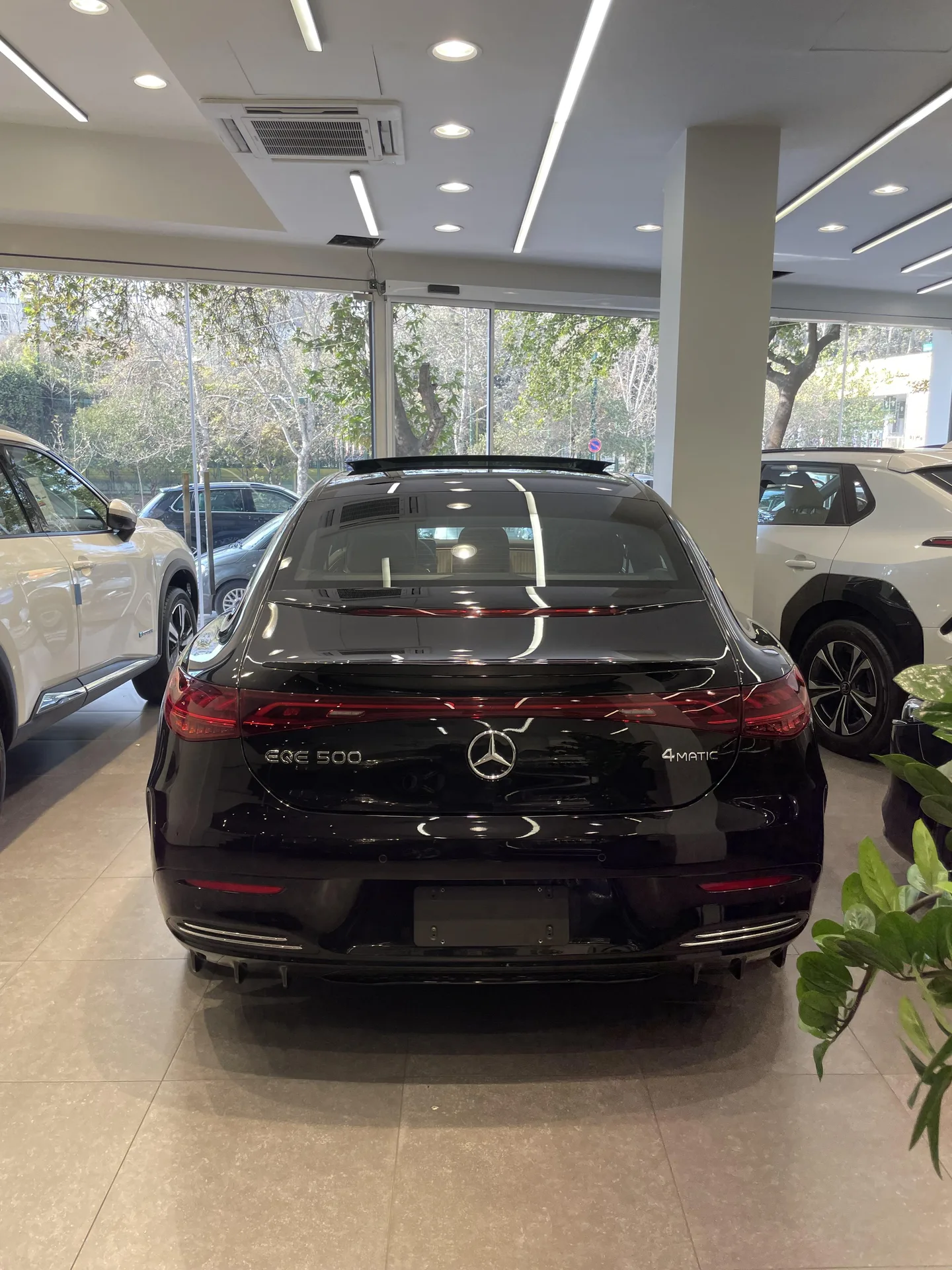 بنز  EQE Sedan 4