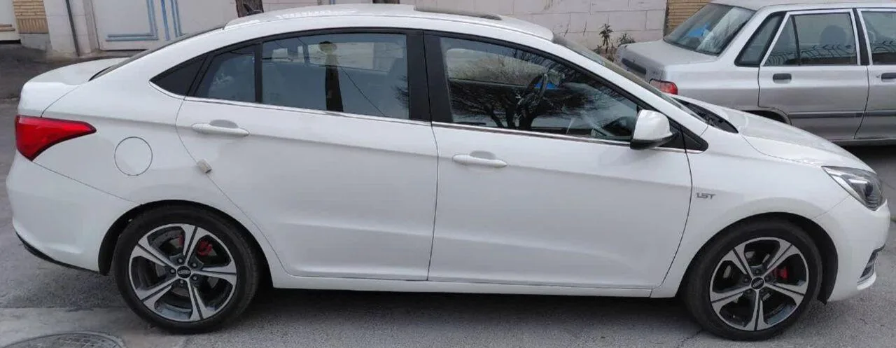 چری  آریزو 5T 4