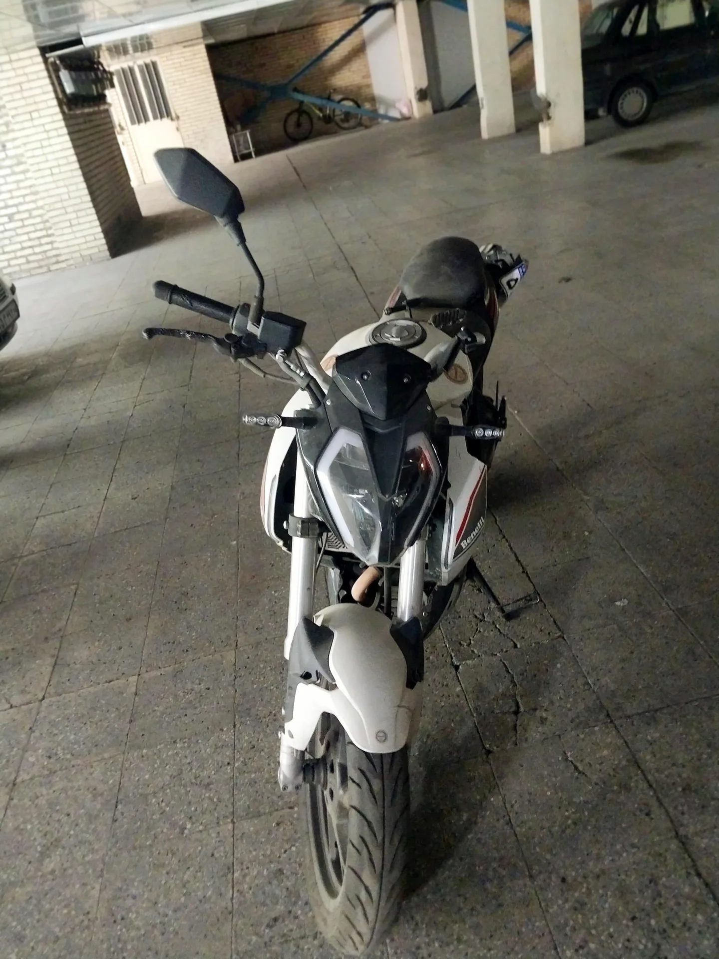 بنلی TNT 180S