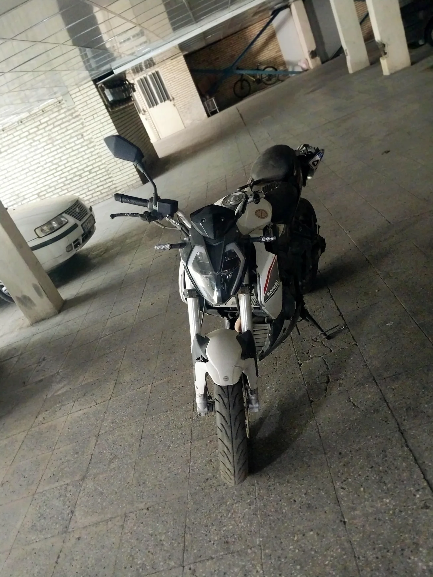 بنلی  TNT 180S 4