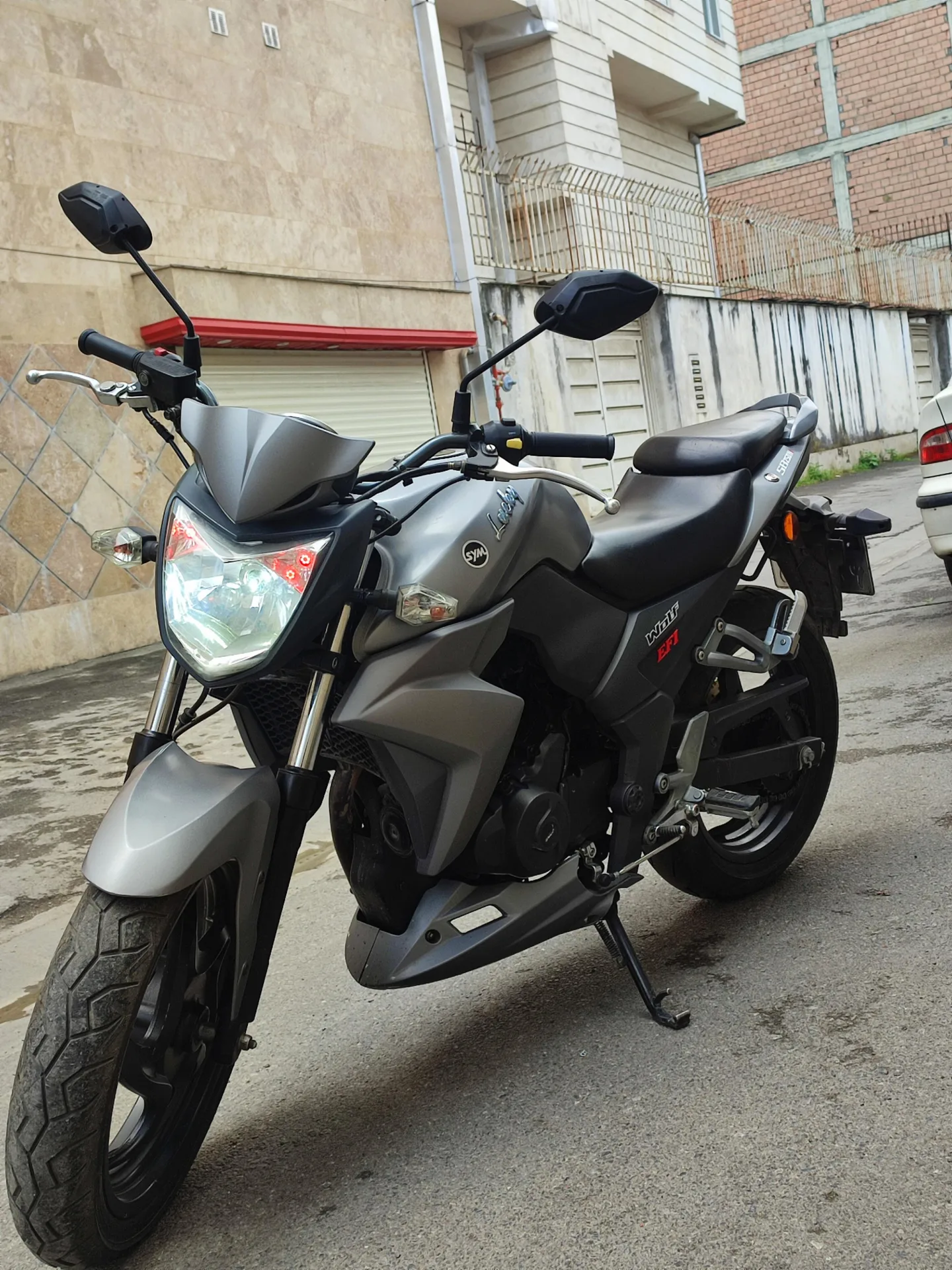 اس وای ام لاکی T3 250
