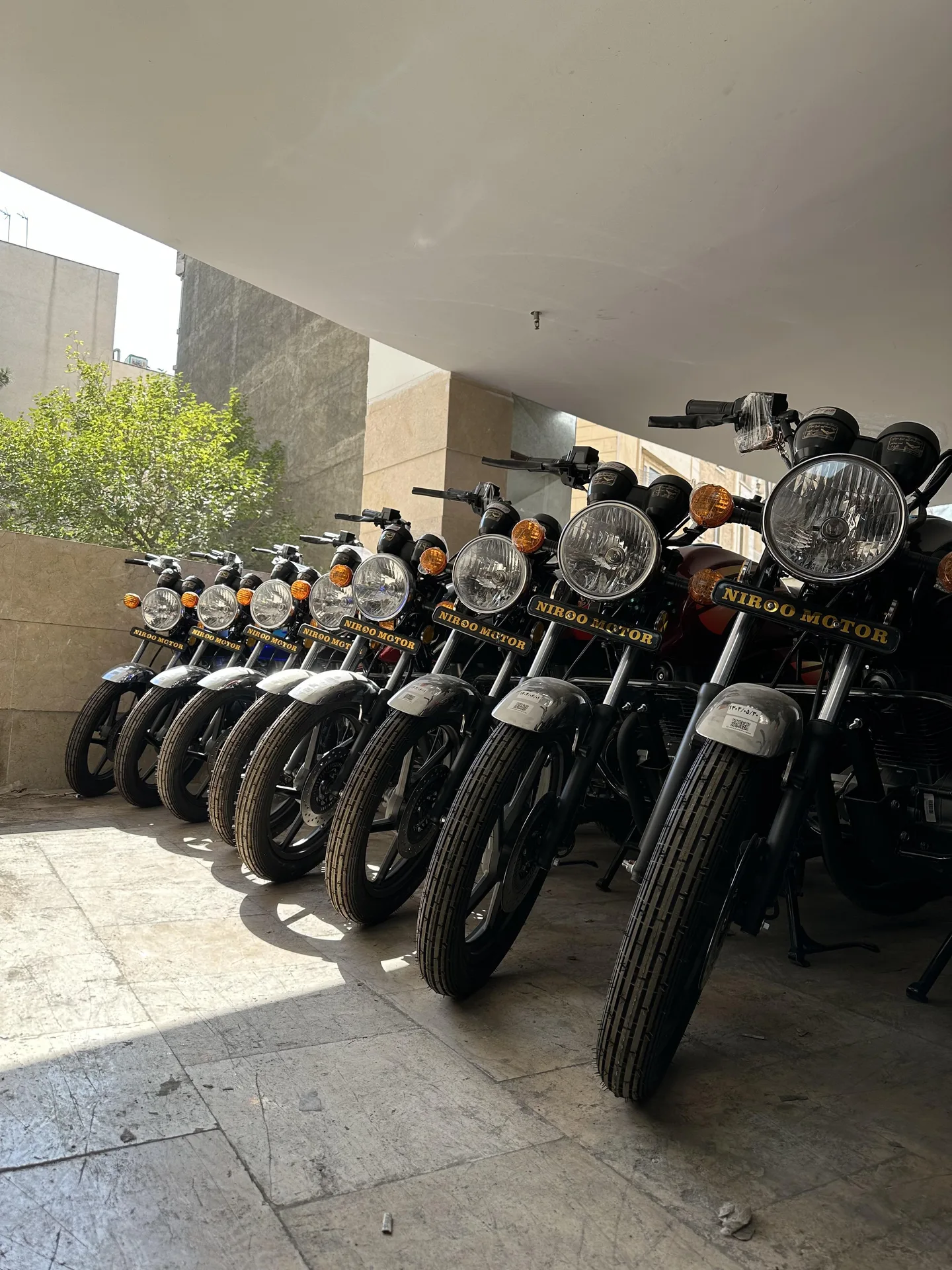 نیرو موتور شیراز  بوکسر BX 200